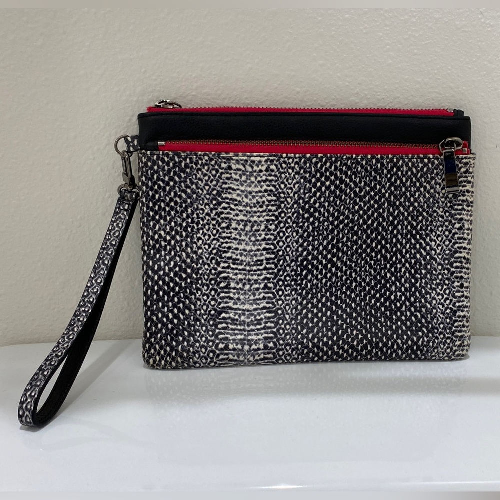 Nordstrom Halogen Leather Wristlet 🖤🤍🩷